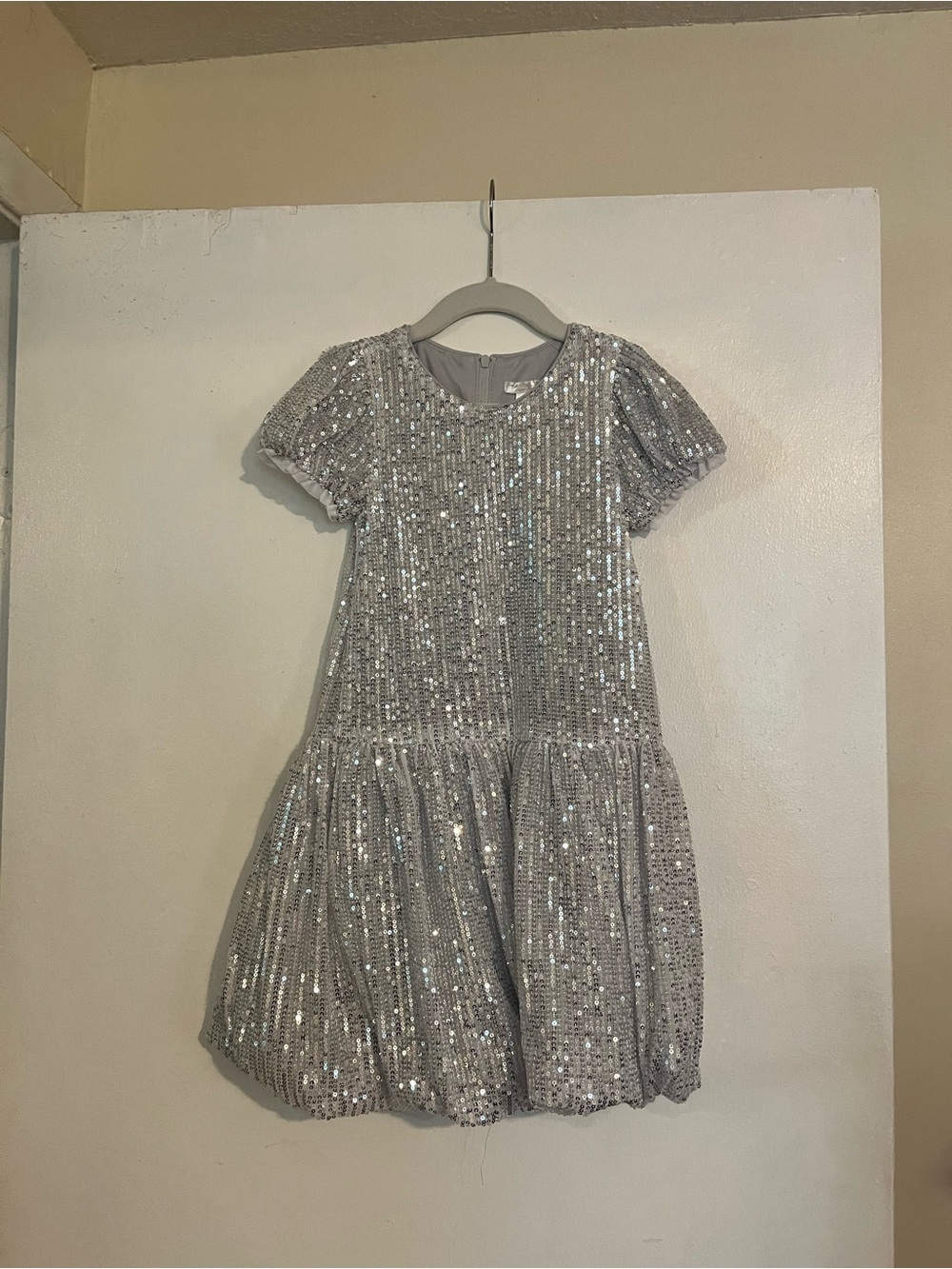 Tahari Silver Sequin Girls' Formal Dress Never Worn